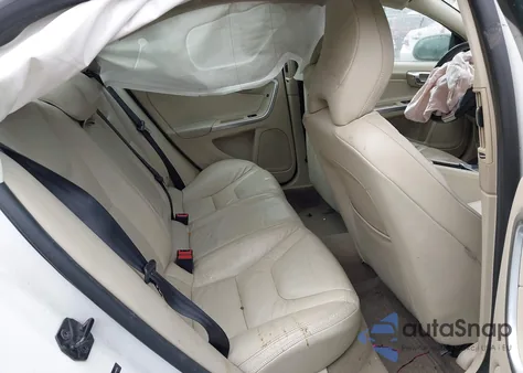 2012 Volvo S60 T5 z USA, uszkodzony, nr VIN YV1622FS6C2119716